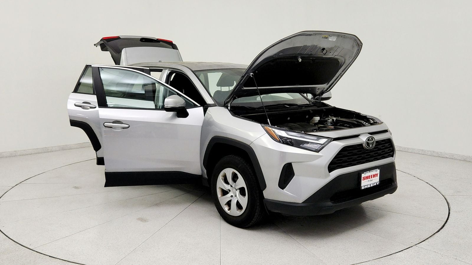 2023 Toyota RAV4 LE