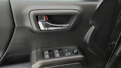 2022 Toyota Tacoma TRD Off-Road V6