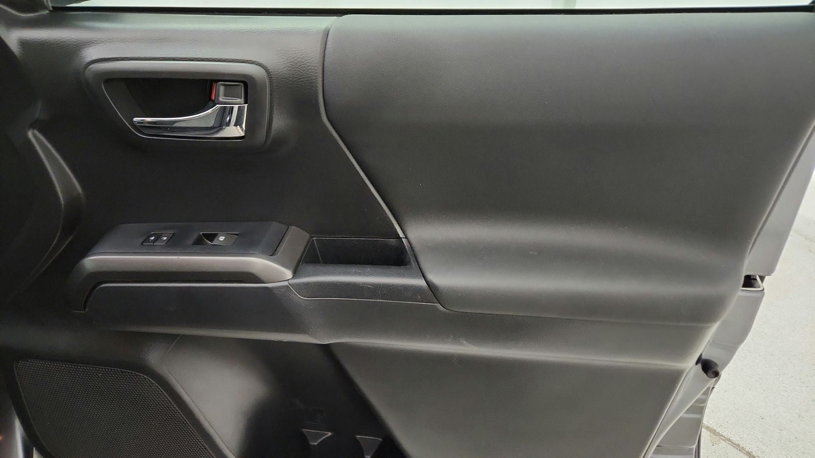 2022 Toyota Tacoma TRD Off-Road V6