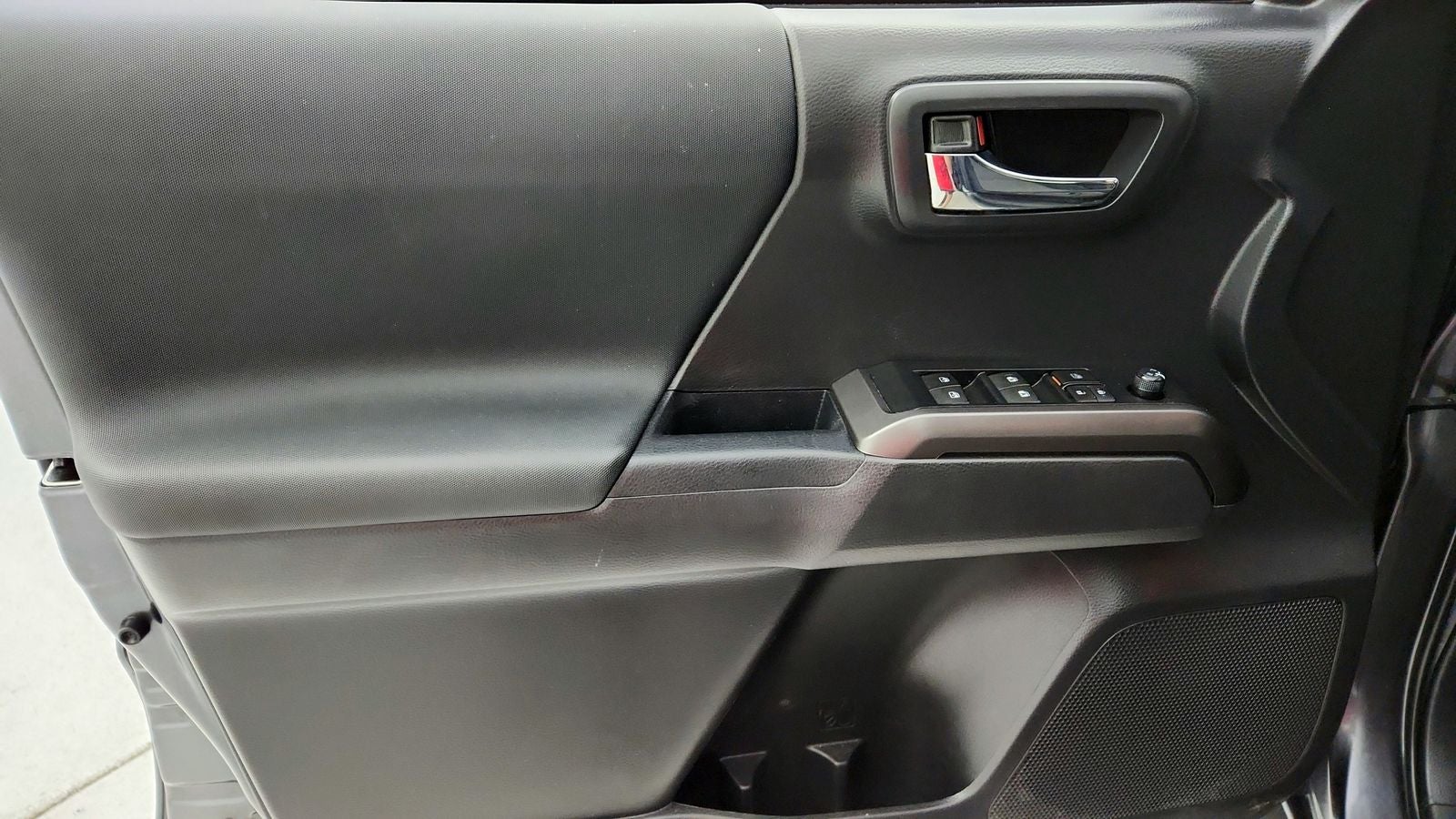 2022 Toyota Tacoma TRD Off-Road V6