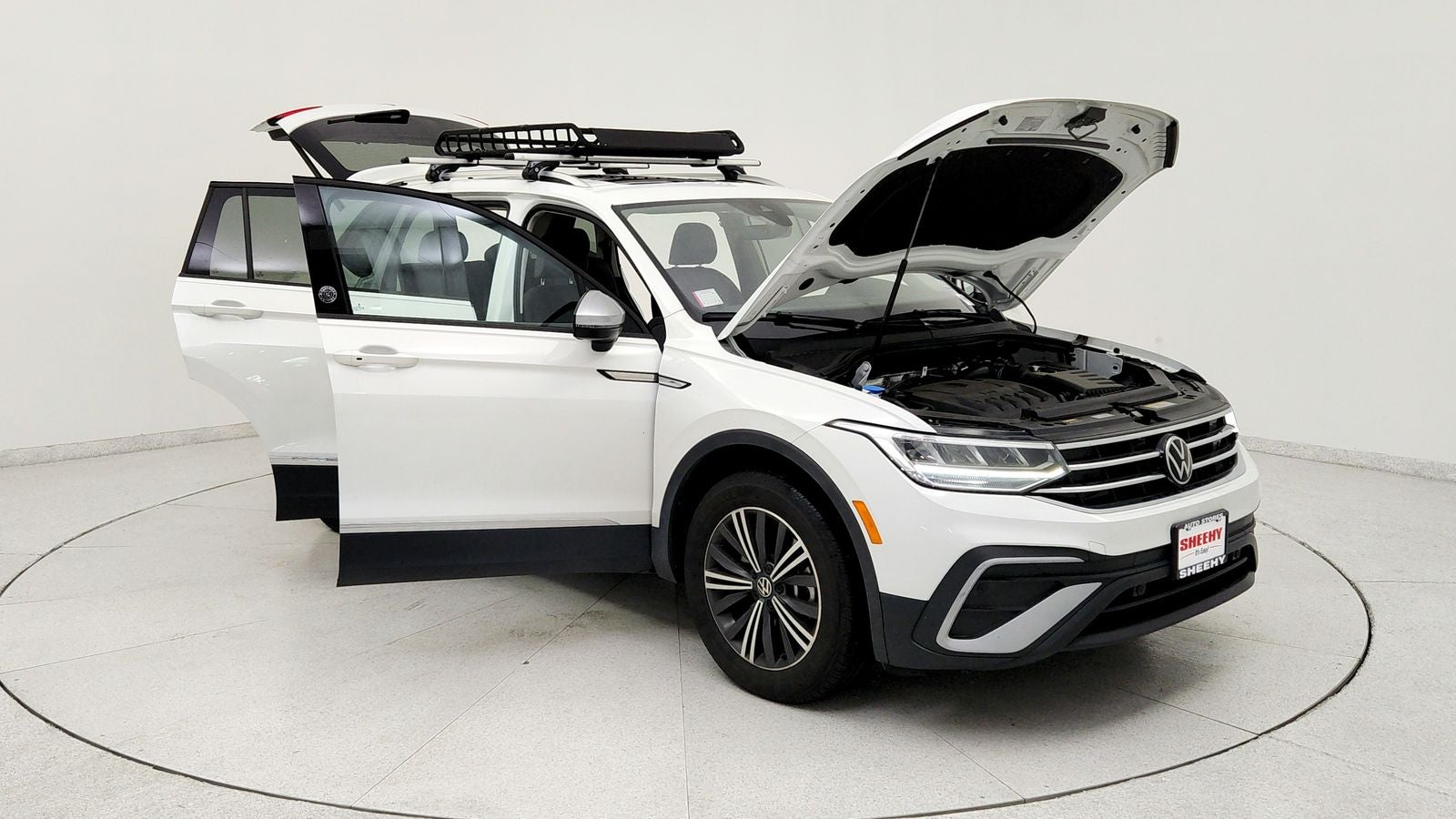 2024 Volkswagen Tiguan 2.0T Wolfsburg Edition