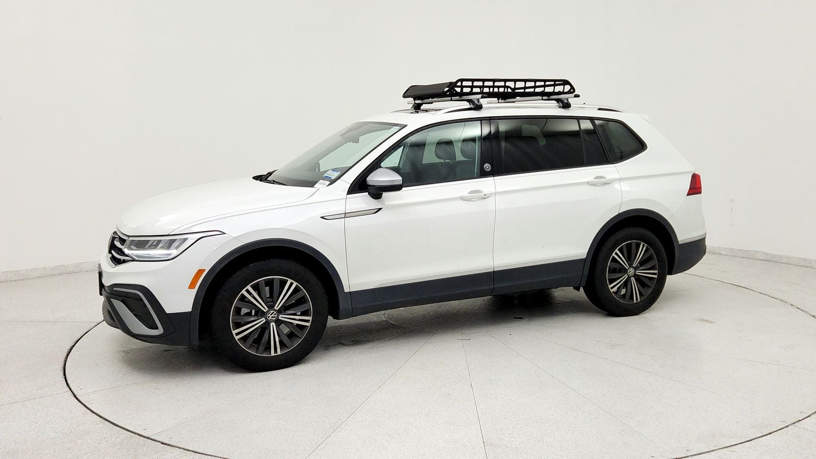 2024 Volkswagen Tiguan 2.0T Wolfsburg Edition