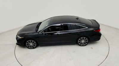 2019 Toyota Avalon XSE