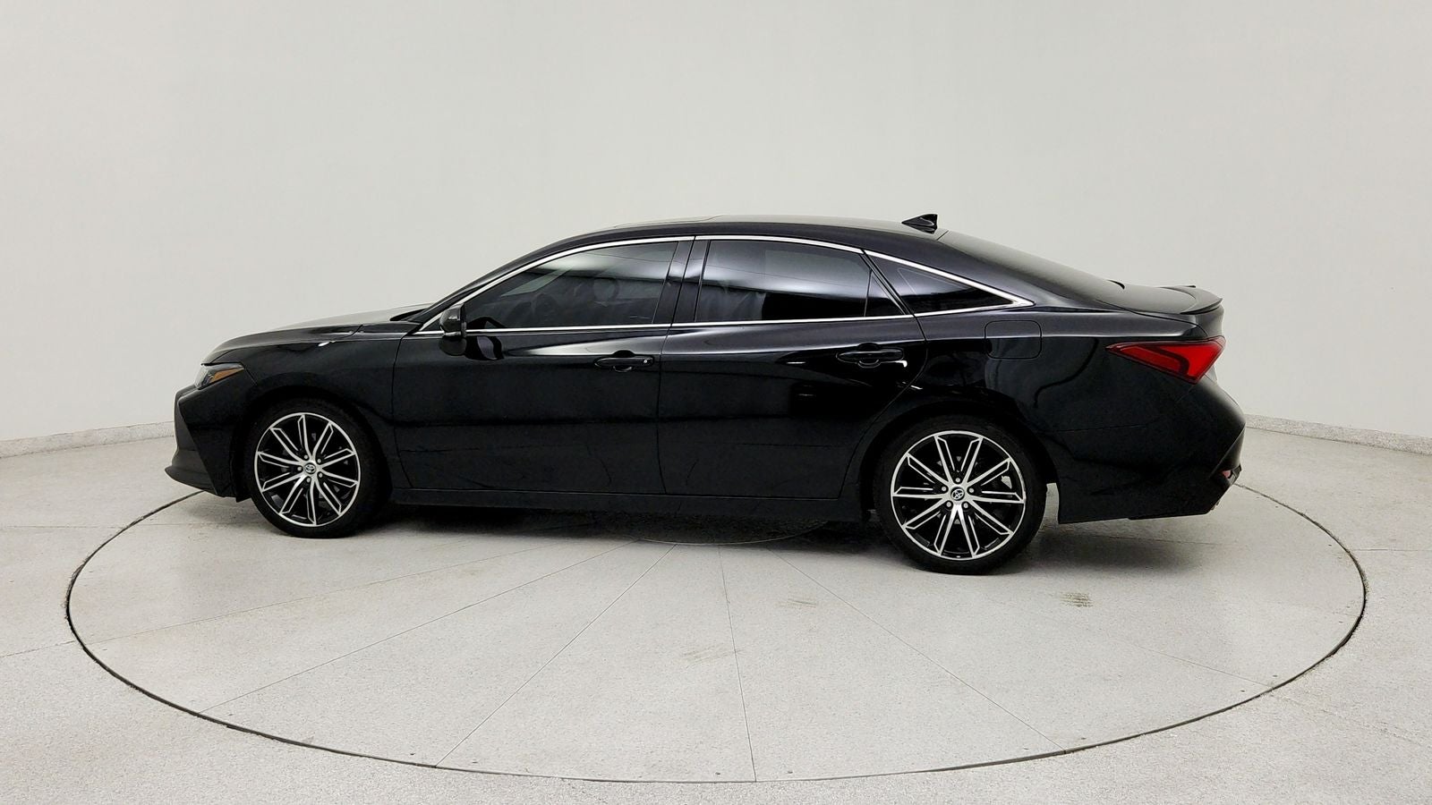 2019 Toyota Avalon XSE