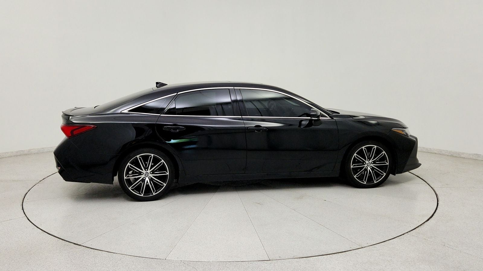 2019 Toyota Avalon XSE
