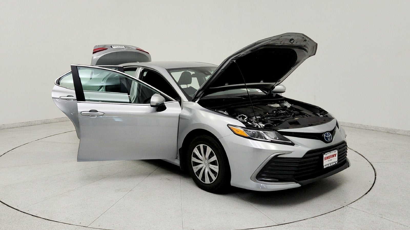 2024 Toyota Camry Hybrid LE