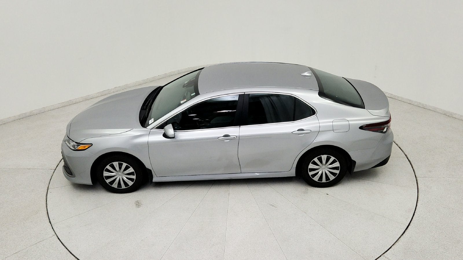2024 Toyota Camry Hybrid LE