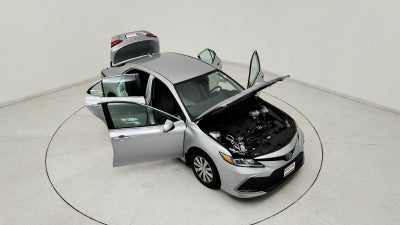 2024 Toyota Camry Hybrid LE