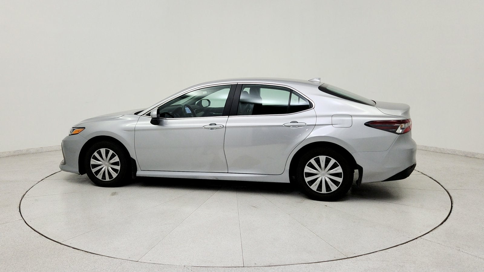 2024 Toyota Camry Hybrid LE