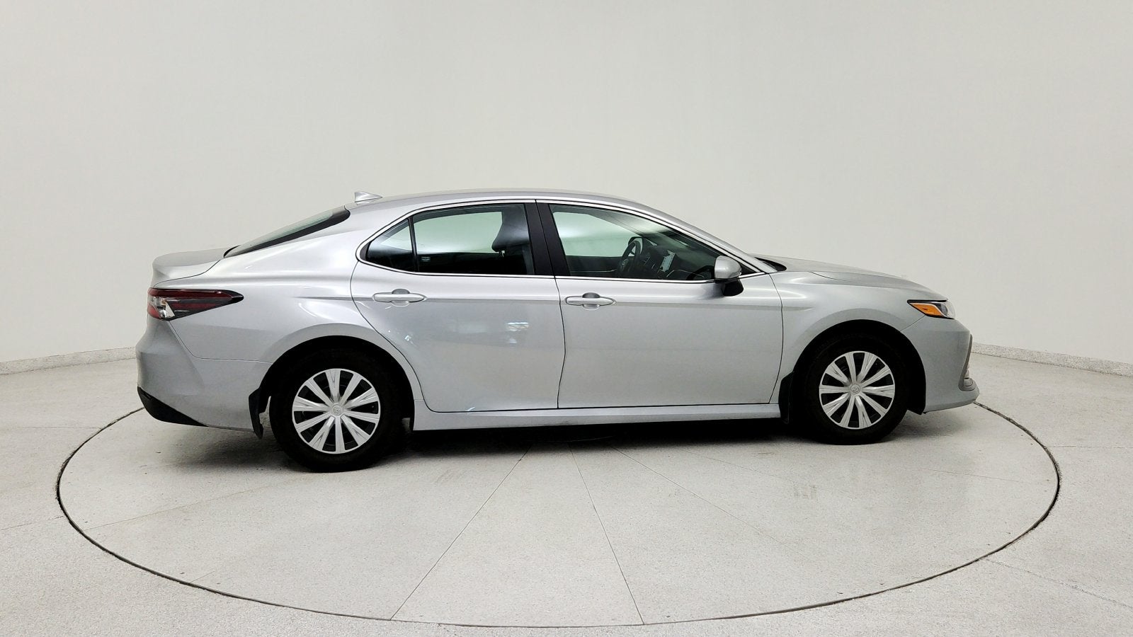 2024 Toyota Camry Hybrid LE