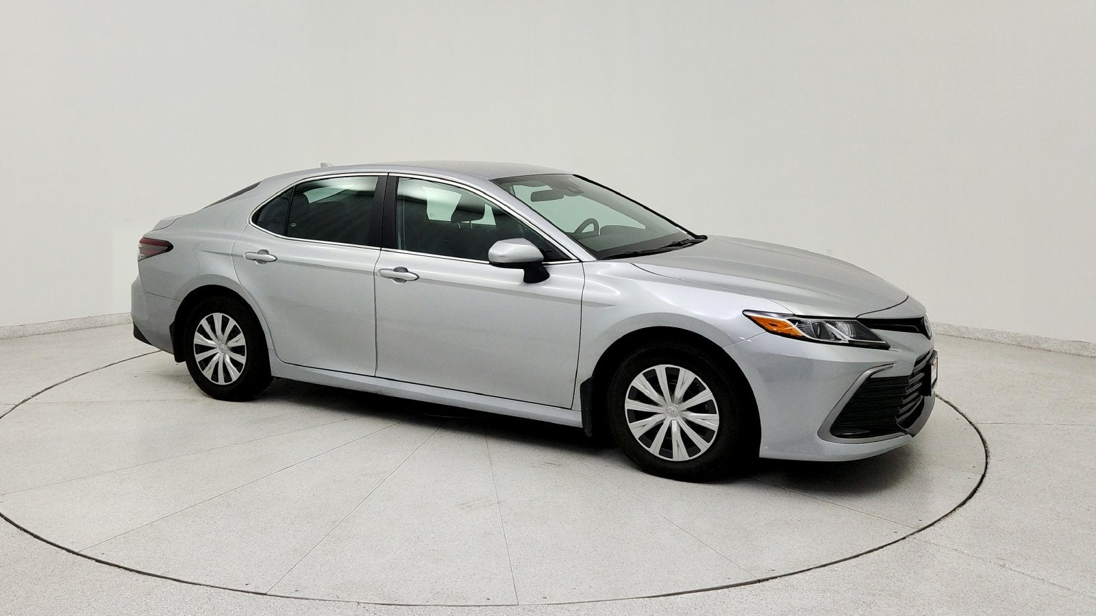 2024 Toyota Camry Hybrid LE