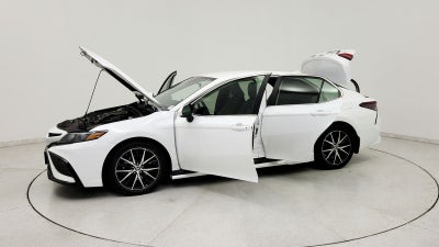 2024 Toyota Camry Hybrid SE