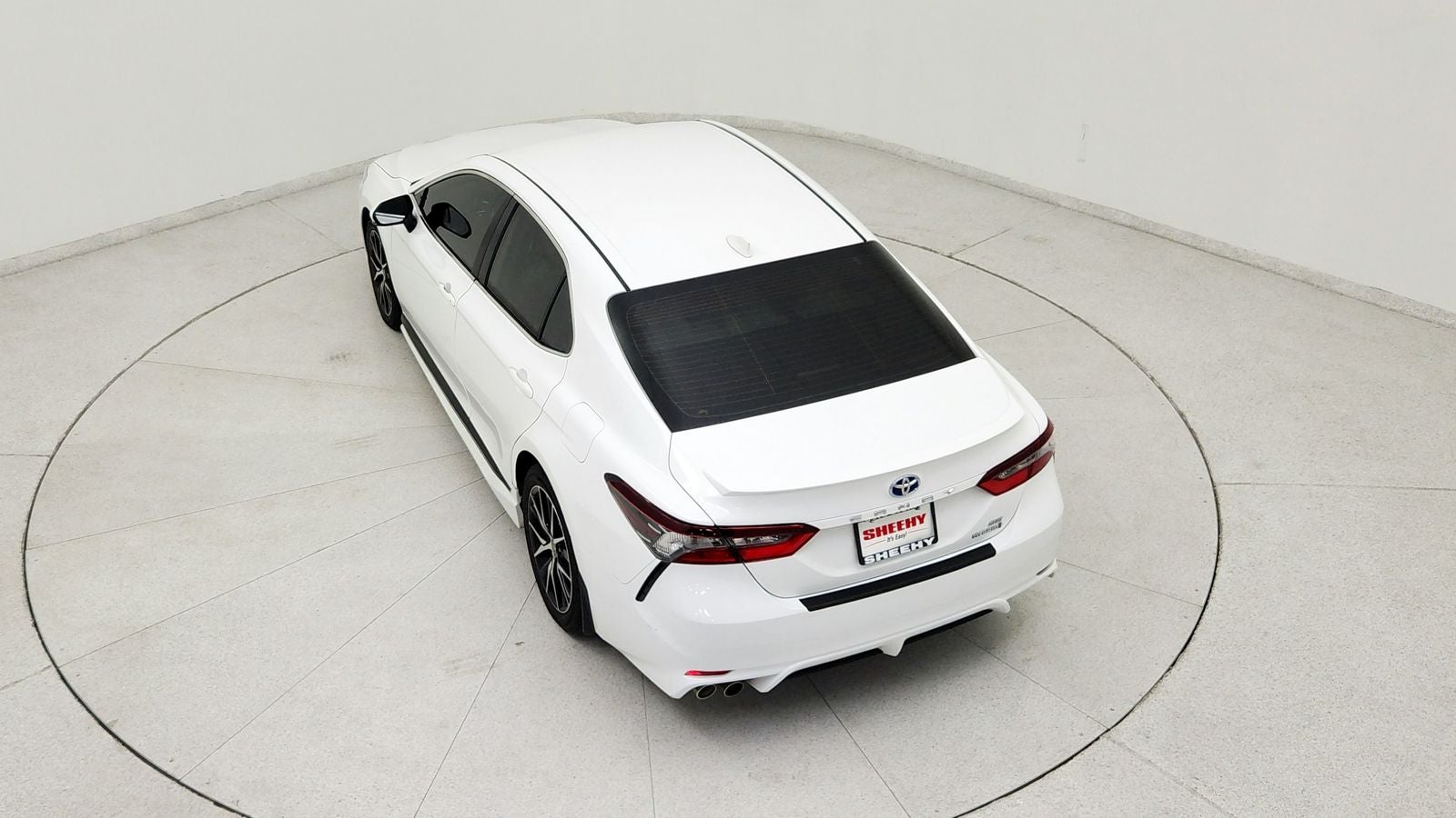 2024 Toyota Camry Hybrid SE