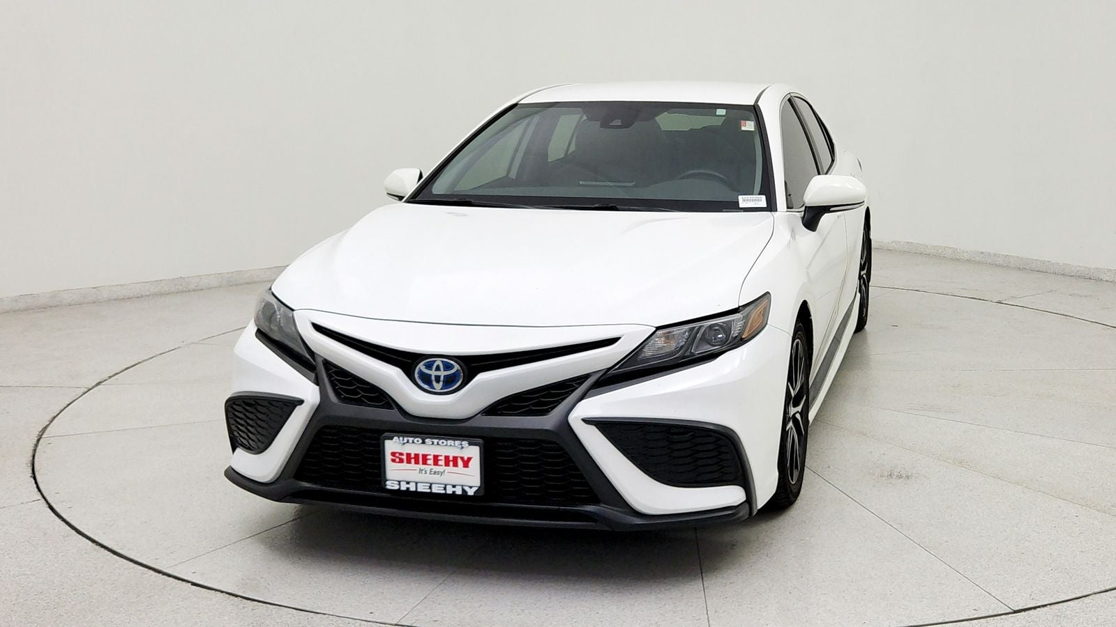 2024 Toyota Camry Hybrid SE