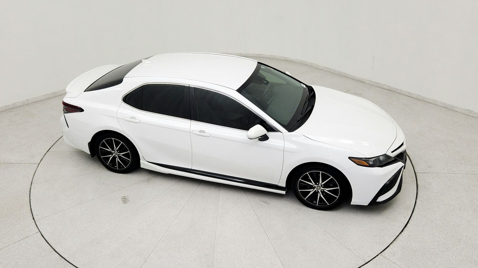2024 Toyota Camry Hybrid SE