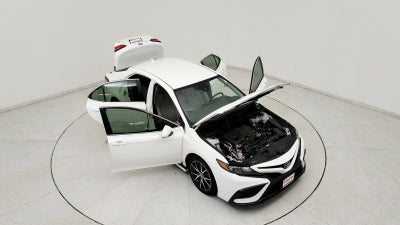 2024 Toyota Camry Hybrid SE