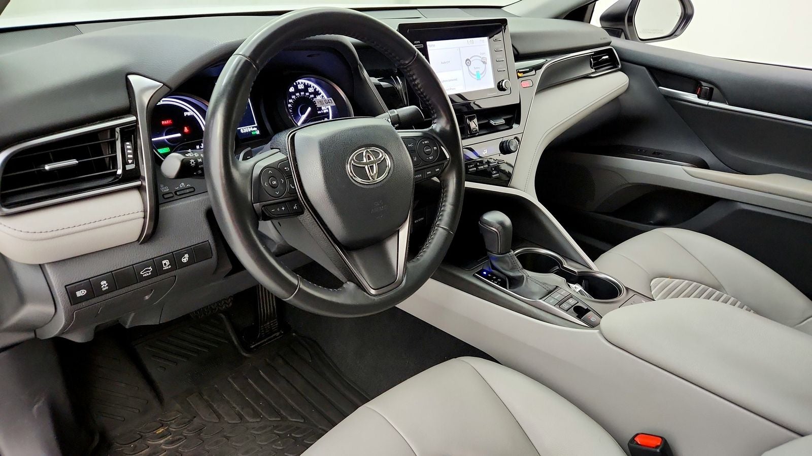 2024 Toyota Camry Hybrid SE