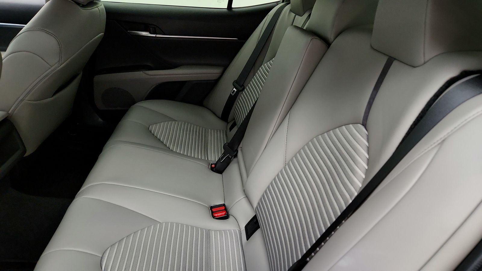 2024 Toyota Camry Hybrid SE