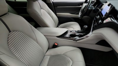 2024 Toyota Camry Hybrid SE