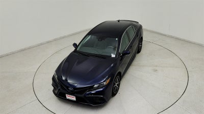 2022 Toyota Camry Hybrid SE