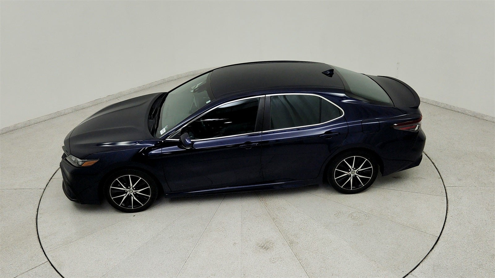 2022 Toyota Camry Hybrid SE