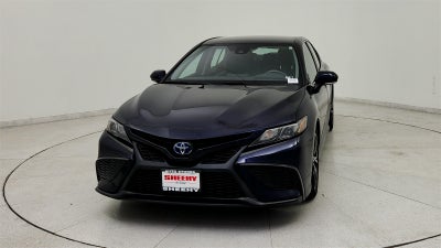 2022 Toyota Camry Hybrid SE