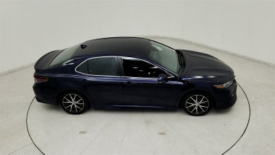 2022 Toyota Camry Hybrid SE