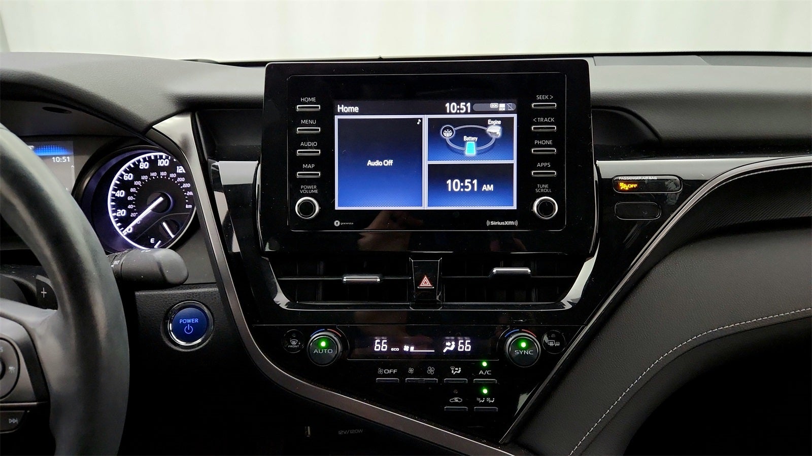 2022 Toyota Camry Hybrid SE