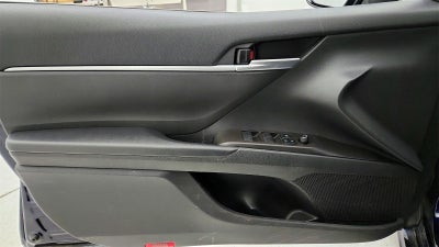 2022 Toyota Camry Hybrid SE