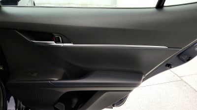 2022 Toyota Camry Hybrid SE