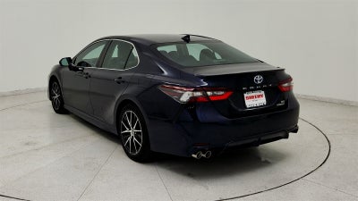 2022 Toyota Camry Hybrid SE