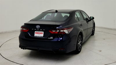 2022 Toyota Camry Hybrid SE