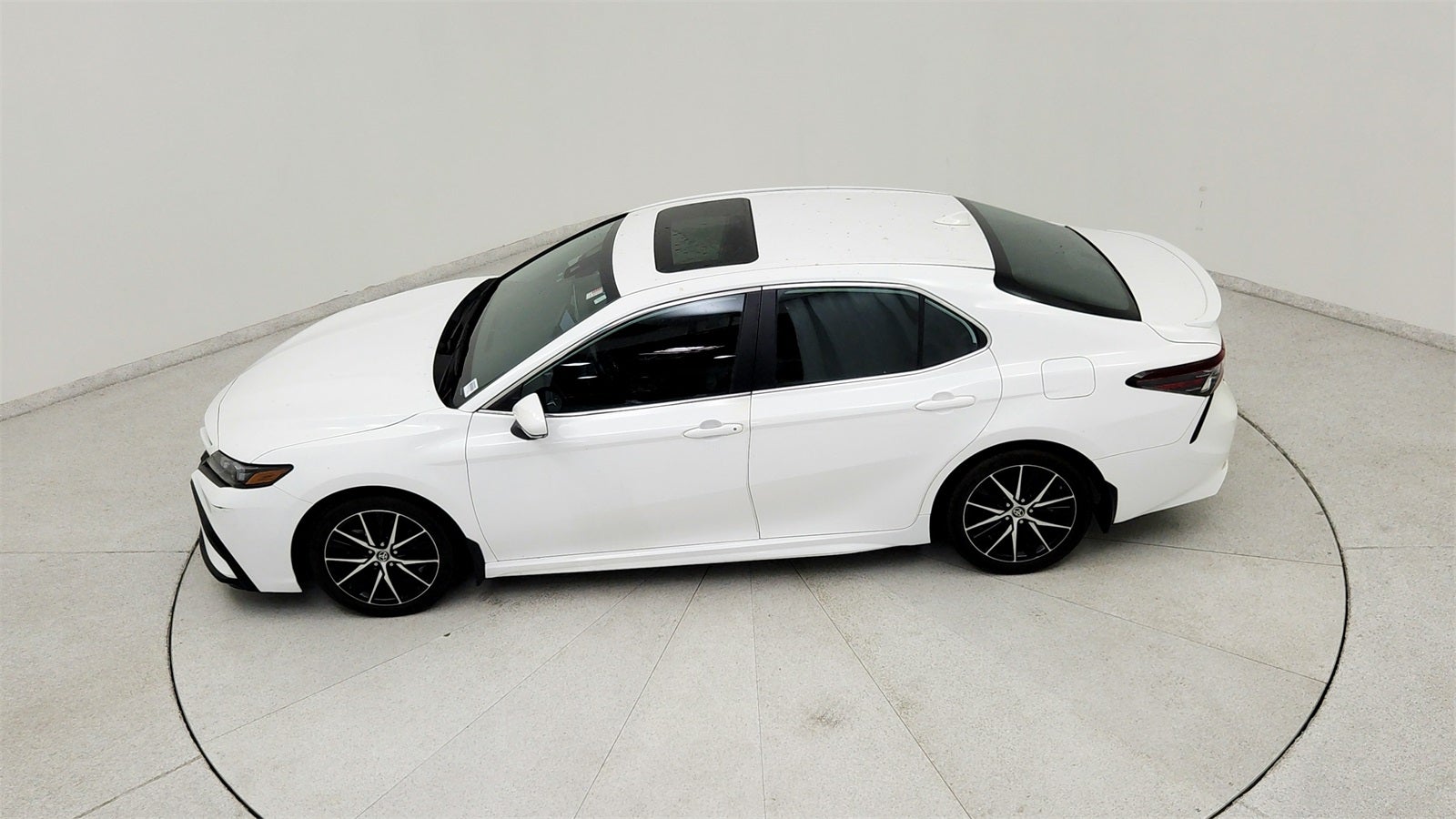2023 Toyota Camry Hybrid SE