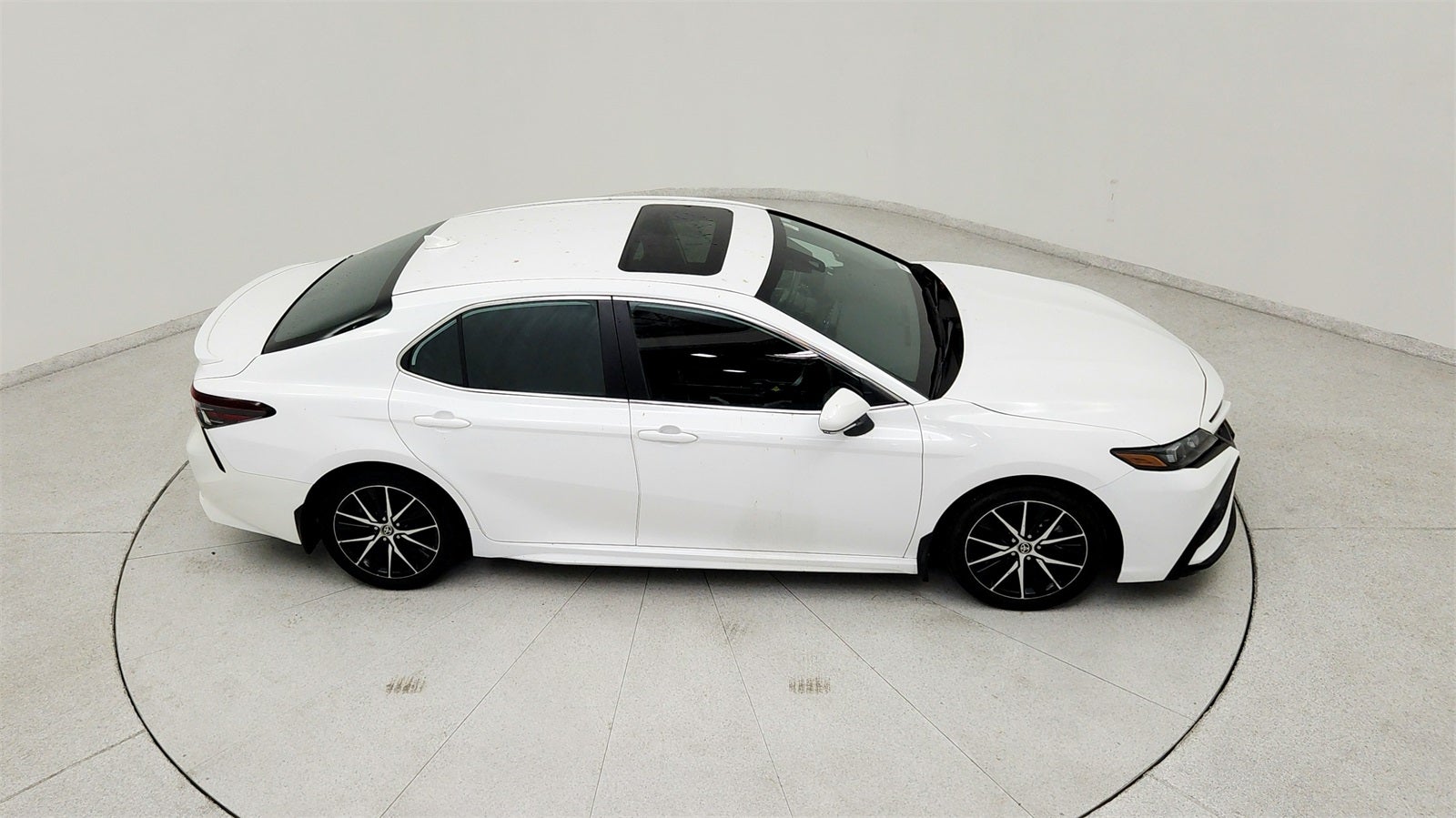 2023 Toyota Camry Hybrid SE