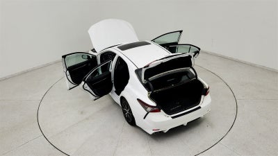 2023 Toyota Camry Hybrid SE