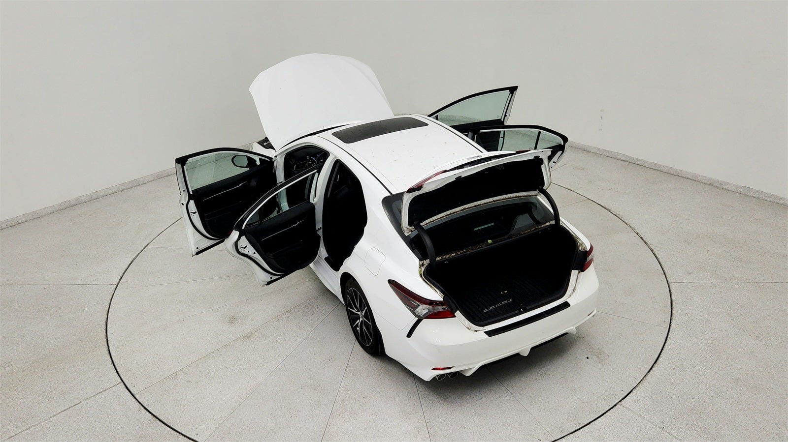 2023 Toyota Camry Hybrid SE