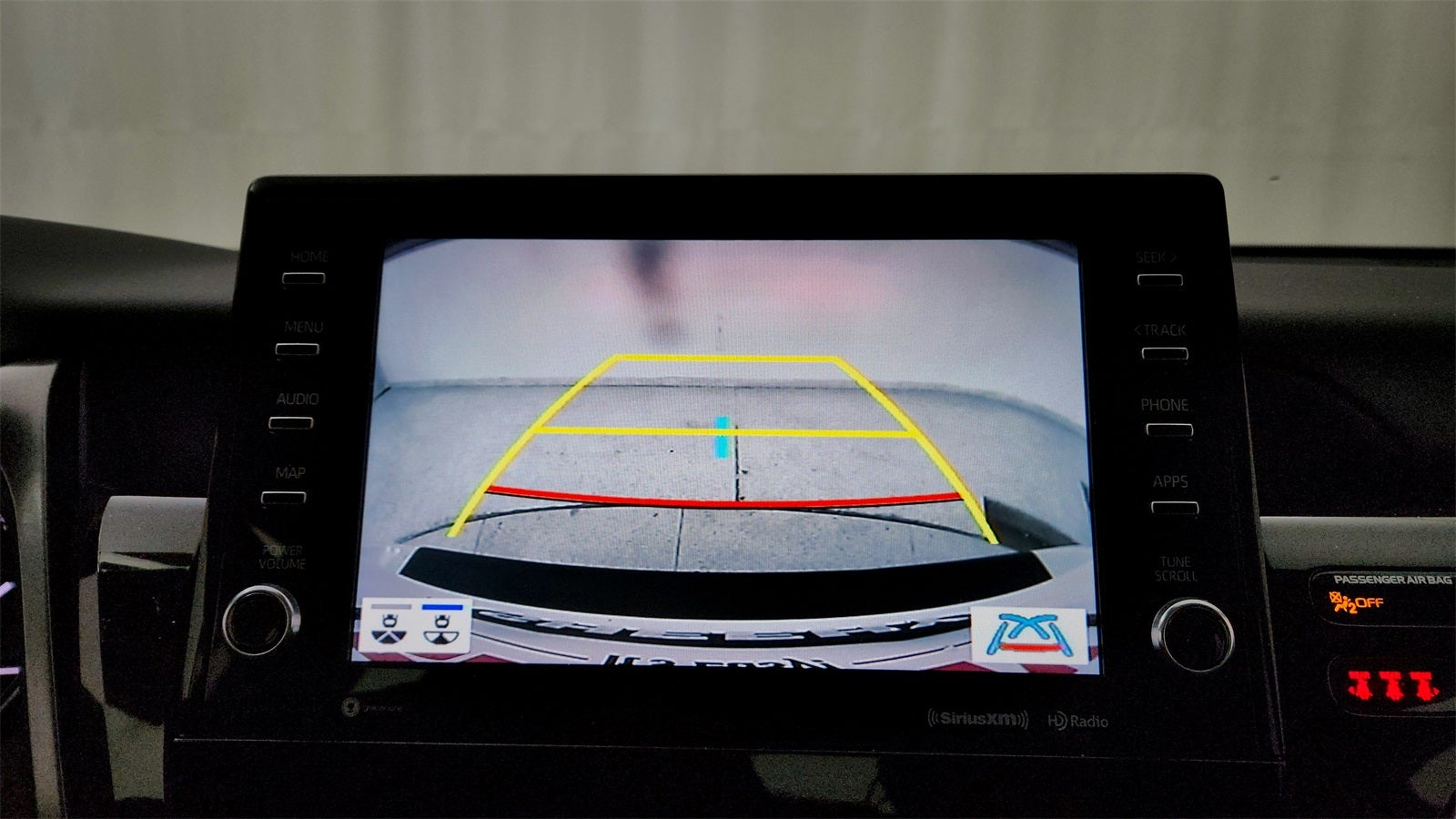 2023 Toyota Camry Hybrid SE