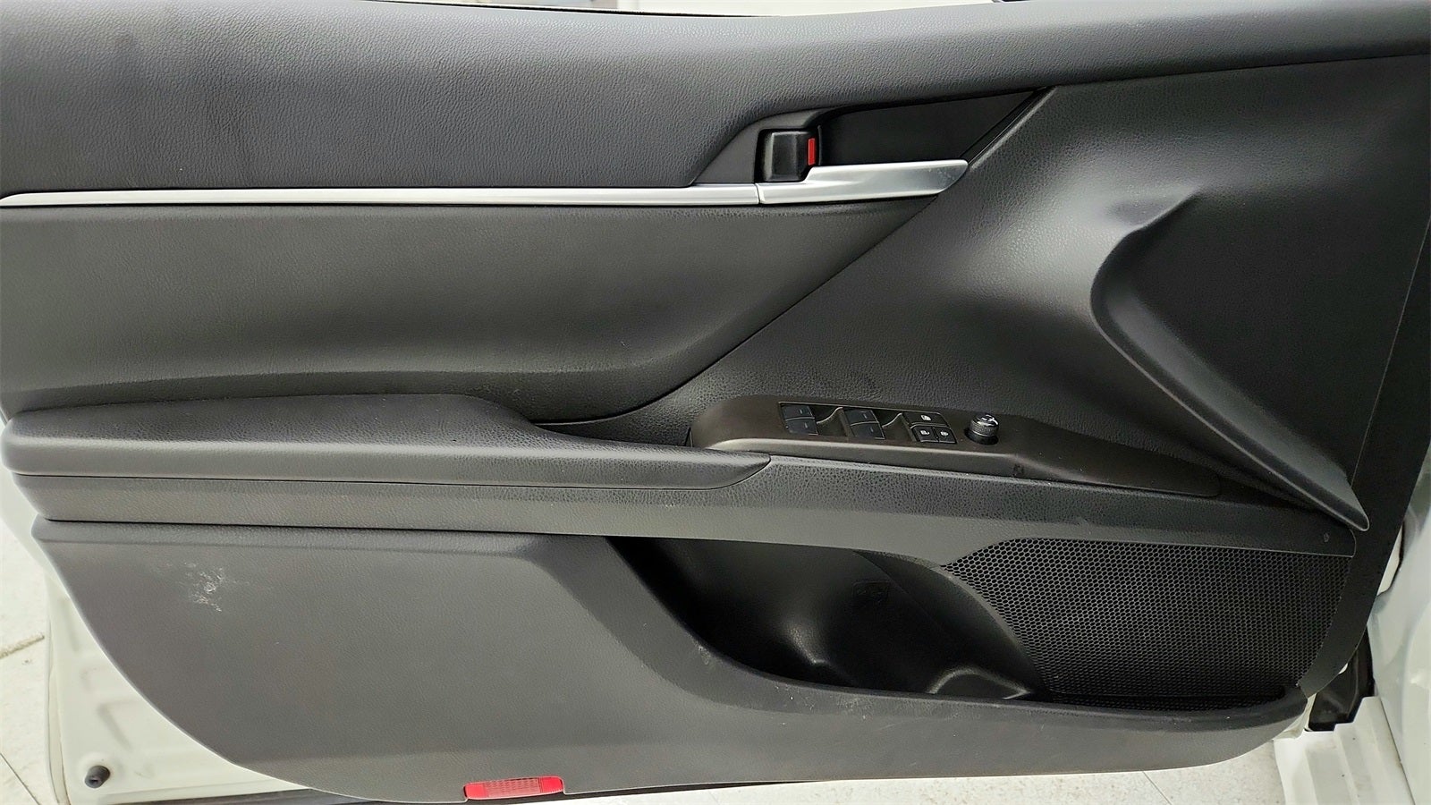 2023 Toyota Camry Hybrid SE