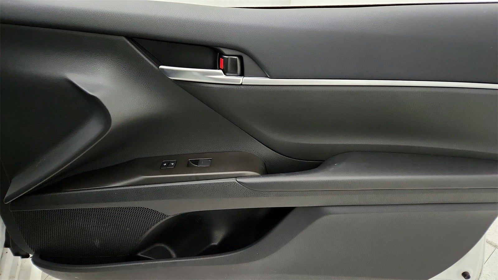 2023 Toyota Camry Hybrid SE