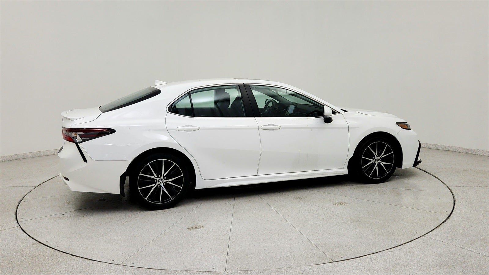 2023 Toyota Camry Hybrid SE