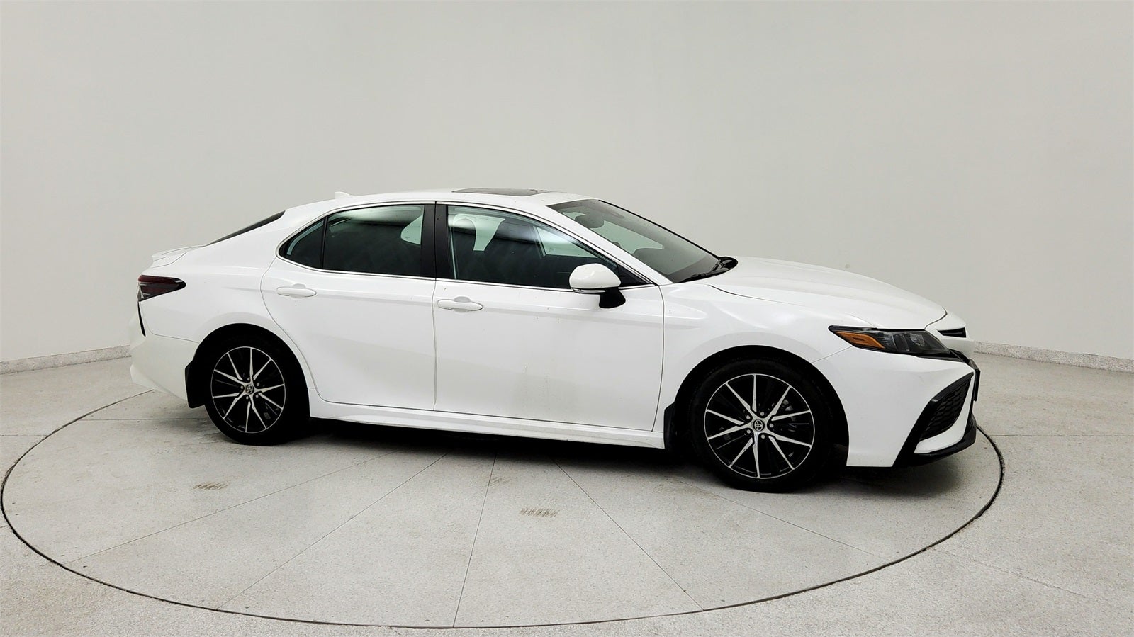 2023 Toyota Camry Hybrid SE