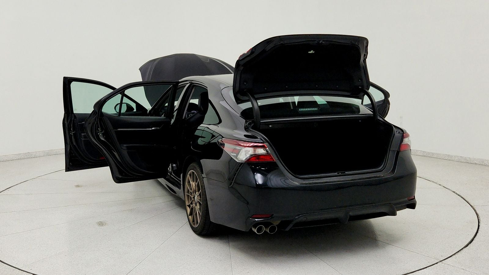 2023 Toyota Camry Hybrid SE