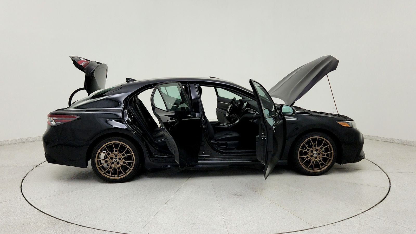 2023 Toyota Camry Hybrid SE