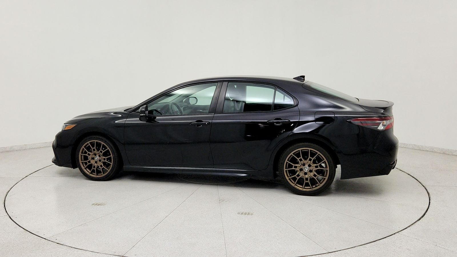 2023 Toyota Camry Hybrid SE