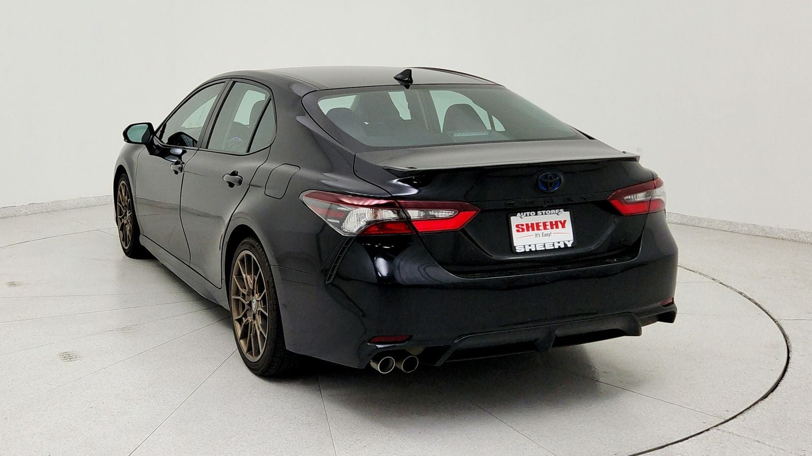 2023 Toyota Camry Hybrid SE