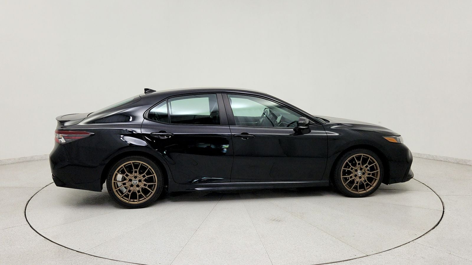 2023 Toyota Camry Hybrid SE