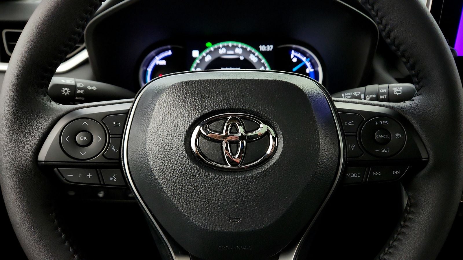 2025 Toyota RAV4 Hybrid SE