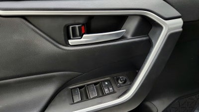 2025 Toyota RAV4 Hybrid SE