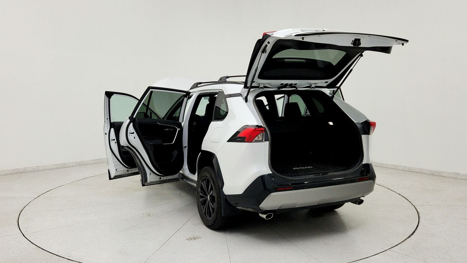 2023 Toyota RAV4 Hybrid SE