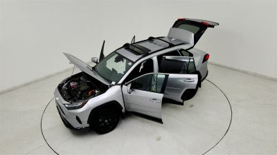 2023 Toyota RAV4 Hybrid SE